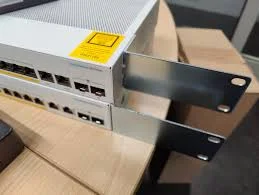 Front panel of Cisco RCKMNT-1RU-1K= 1 RU 19-inch rack-mount kit (two side